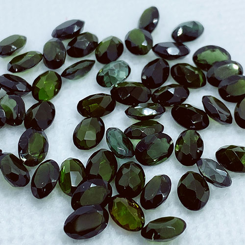Green Tourmaline Gemstone (Medium Quality)